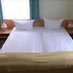 호텔 Garni Am Schlosspark 3*