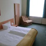 Garni Am Schlosspark 호텔