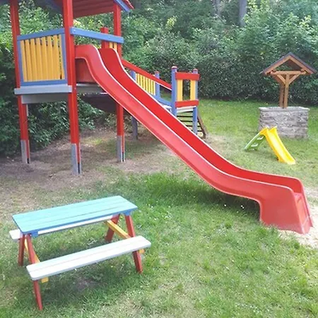 מלון Garni Am Schlosspark ורניגרוד