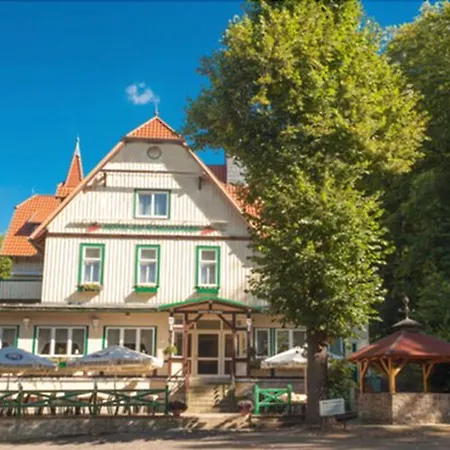 Garni Am Schlosspark 3*