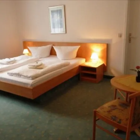 Garni Am Schlosspark Hotel