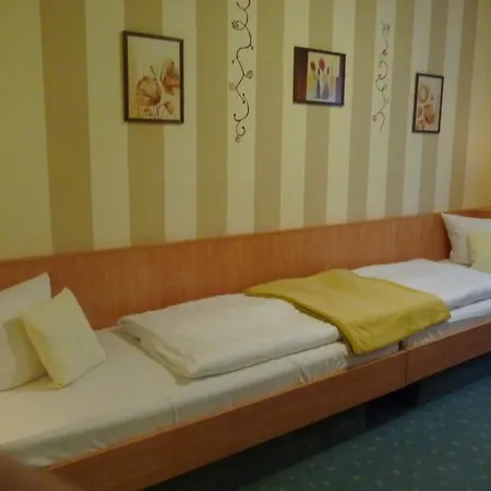 Hotel Garni Am Schlosspark Wernigerode