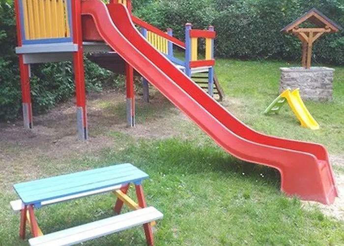 מלון Garni Am Schlosspark ורניגרוד