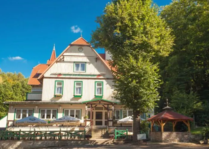 Garni Am Schlosspark 3*