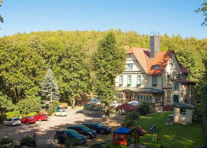 Garni Am Schlosspark מלון ורניגרוד