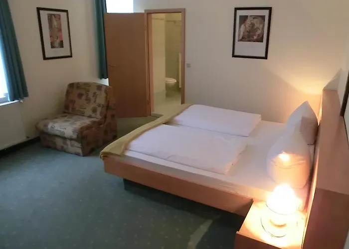 Garni Am Schlosspark 호텔